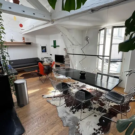 Petit Loft Au Coeur Du Marais Apartment *